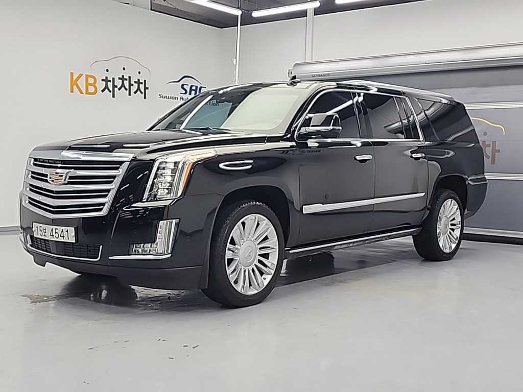 에스컬레이드 6.2 V8 ESV 2017년식