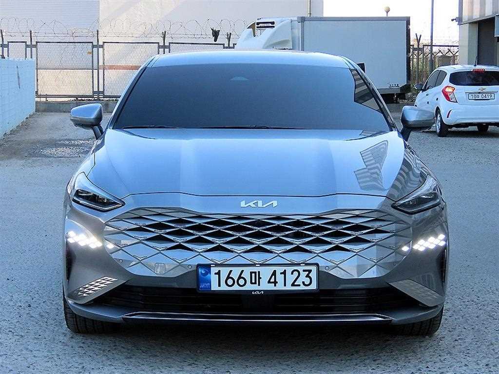 Kia K8 Signature