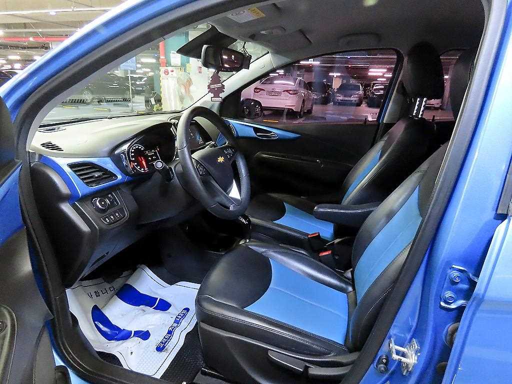 Chevrolet Spark LTZ C-TECH 7