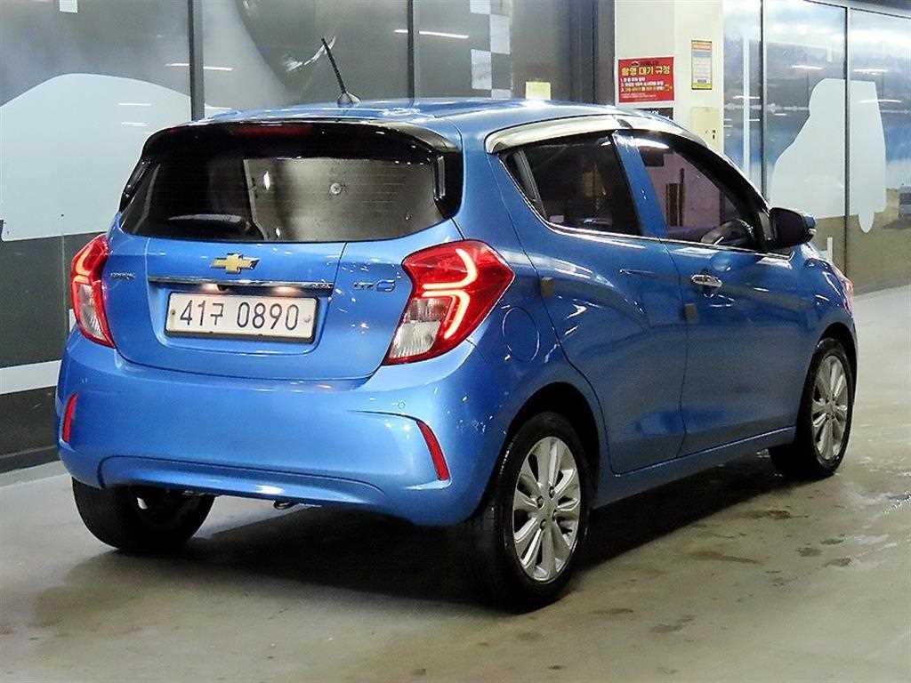 Chevrolet Spark LTZ C-TECH 5