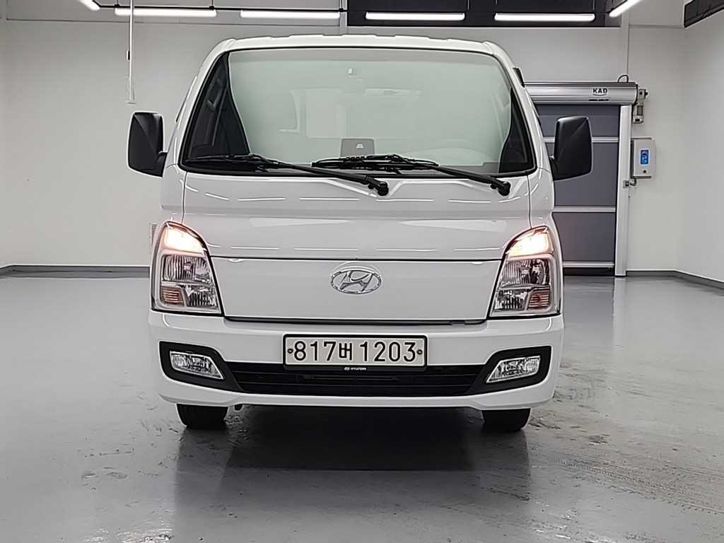 Hyundai Porter 1.0 Ton/ Super Cab/ Long Wheelbase/ CRDi Style — фото 2