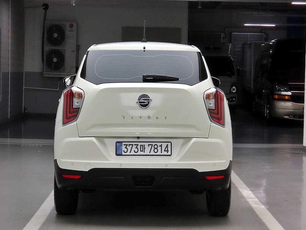 KG Mobility (Ssangyong) Tivoli 2WD Gasoline 1.5 V3 — фото 3