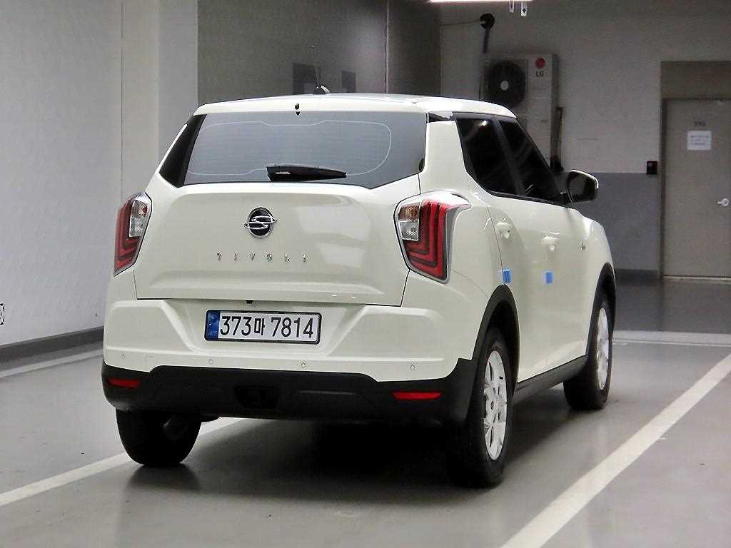 KG Mobility (Ssangyong) Tivoli 2WD Gasoline 1.5 V3 — фото 4