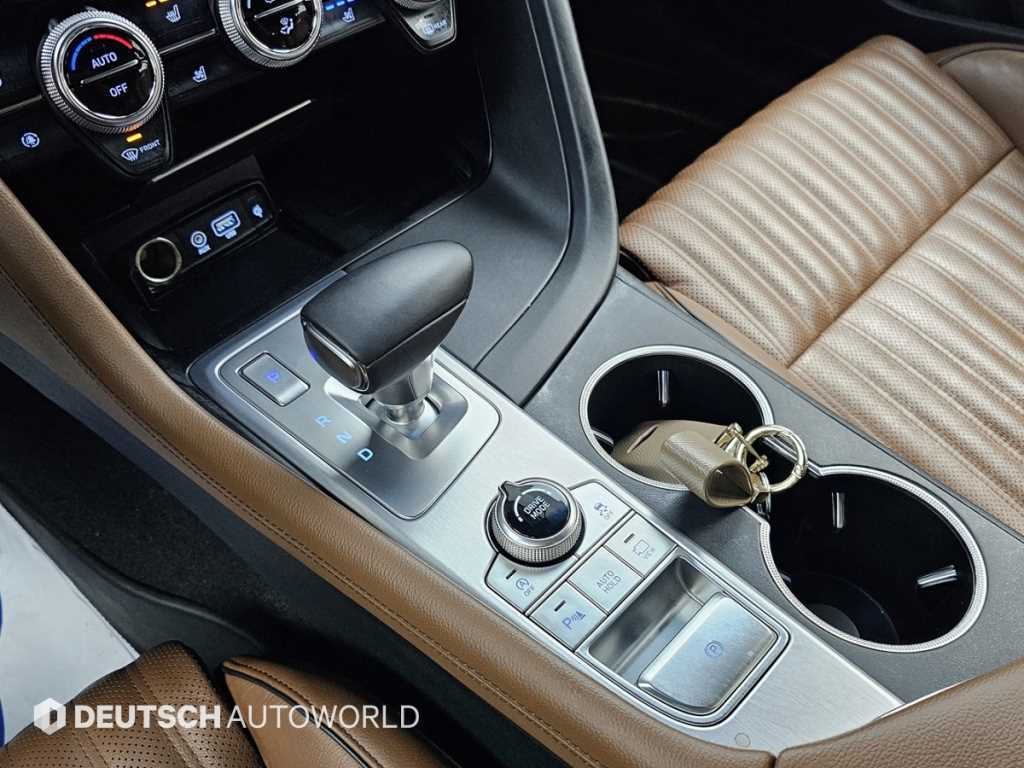 Genesis G70 2.0T Elite 10