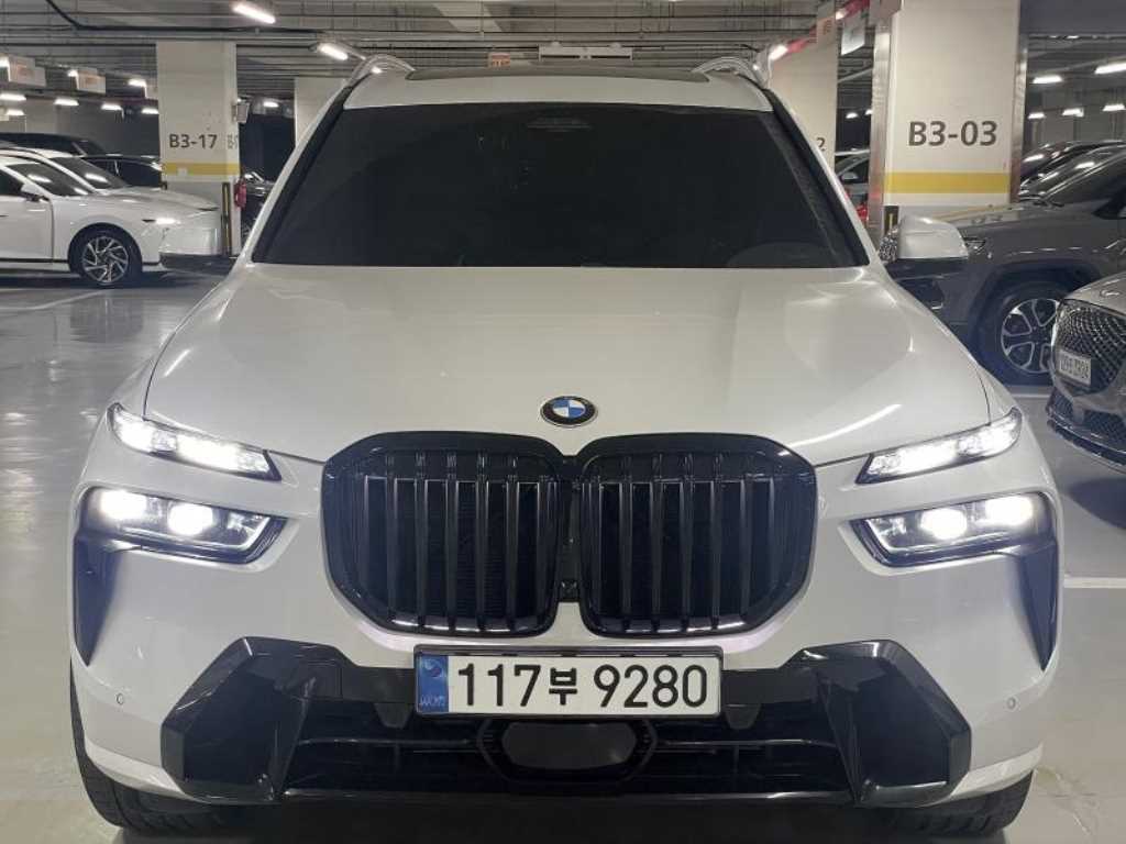 BMW X7 xDrive 40i M 스포츠 사진