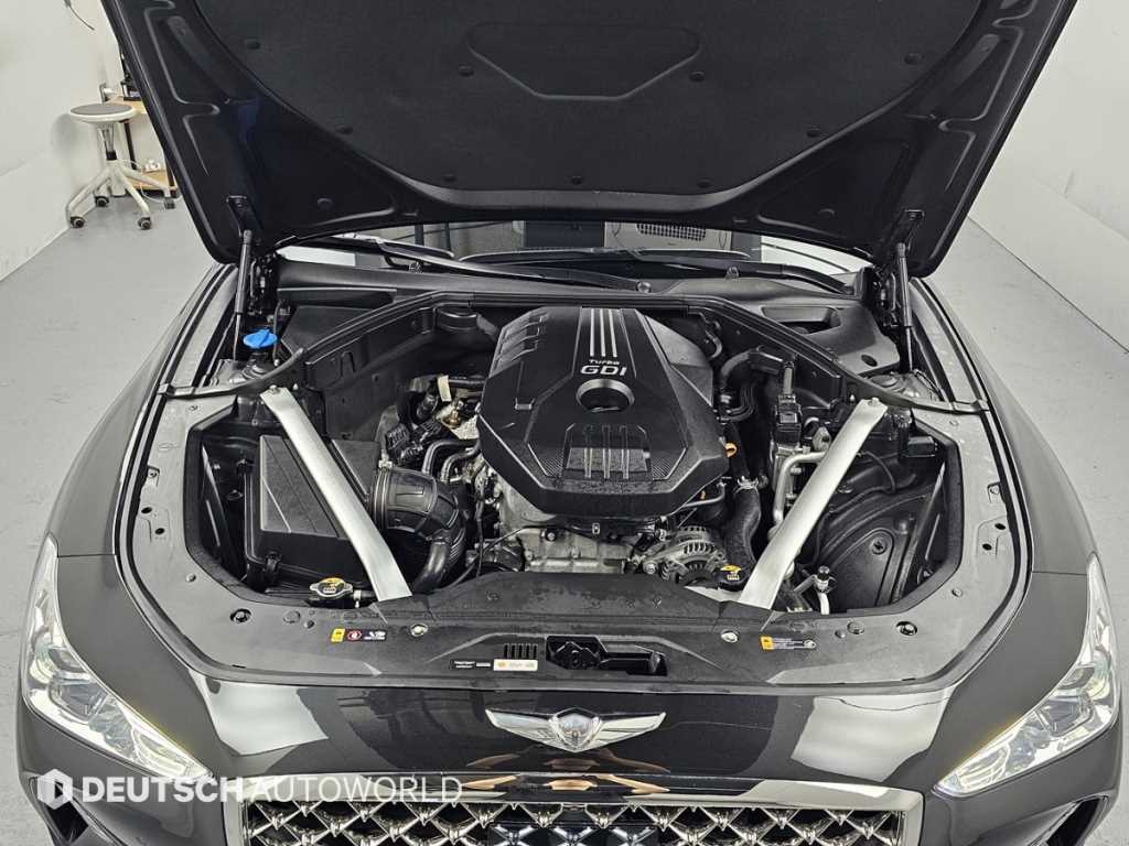 Genesis G70 2.0T Elite 7