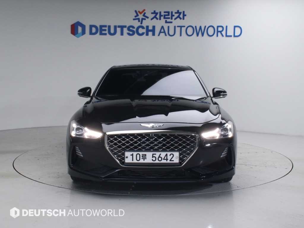 Genesis G70 2.0T Elite 4
