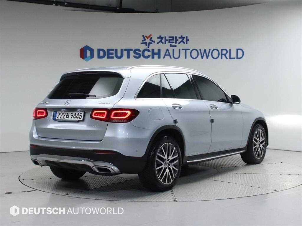 벤츠 GLC 클래스 GLC 220 d 4MATIC 사진 2/20