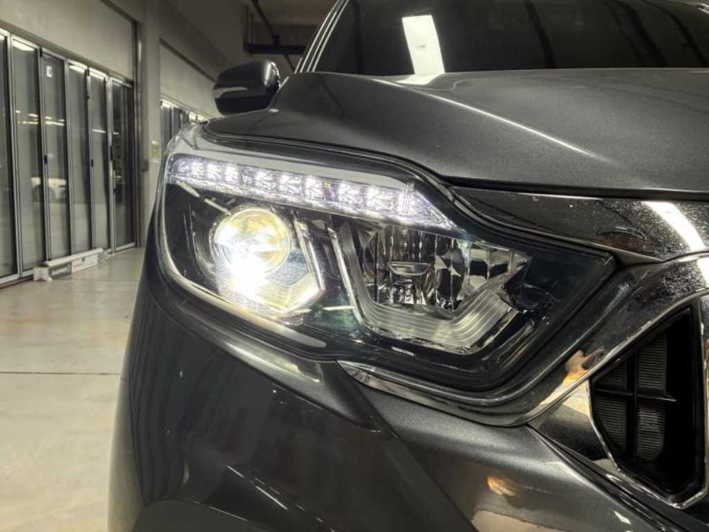 KGM 렉스턴 디젤 2.2 4WD 프로페셔널 X 사진 2/19