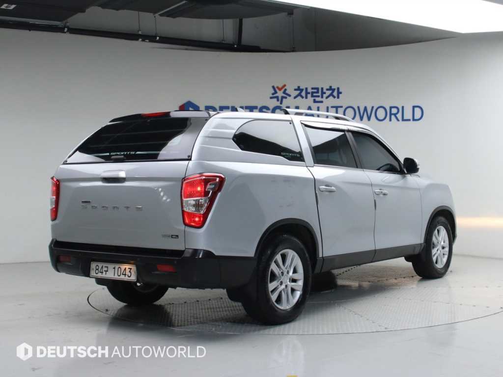 KGM 렉스턴 2WD 디젤 2.2 어드벤처 사진 2/20