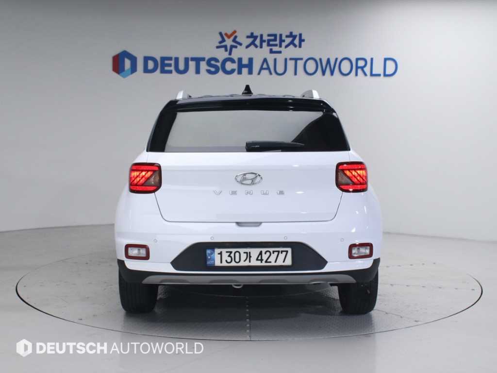 Hyundai Venue 1.6 Modern Plus 5