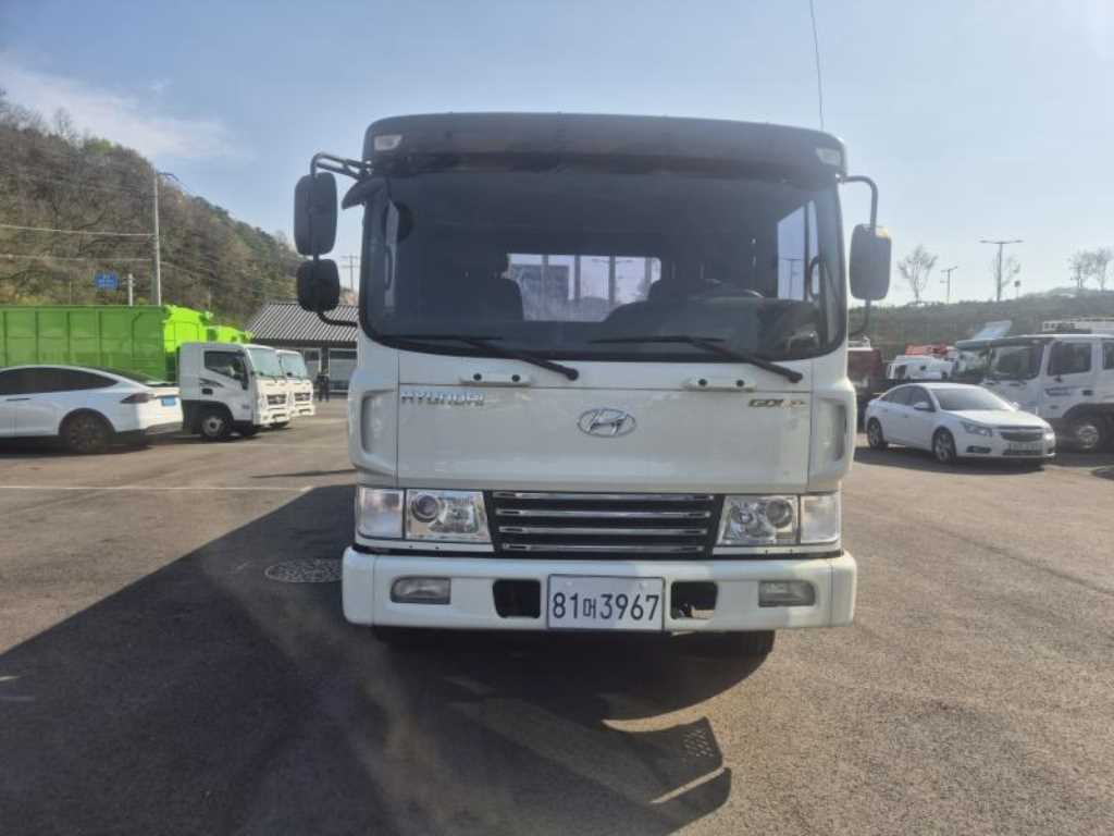 현대 메가트럭 카고 4.5톤 수동 - 중고 트럭 매물 이미지