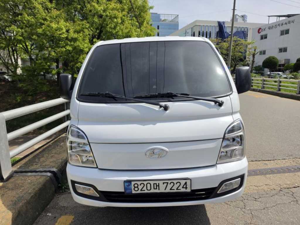 현대 포터2 1톤 카고 - 중고 트럭 매물 이미지