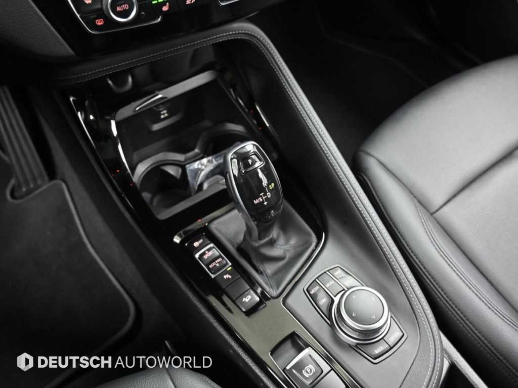 BMW X1 xDrive 20i M Sport 10