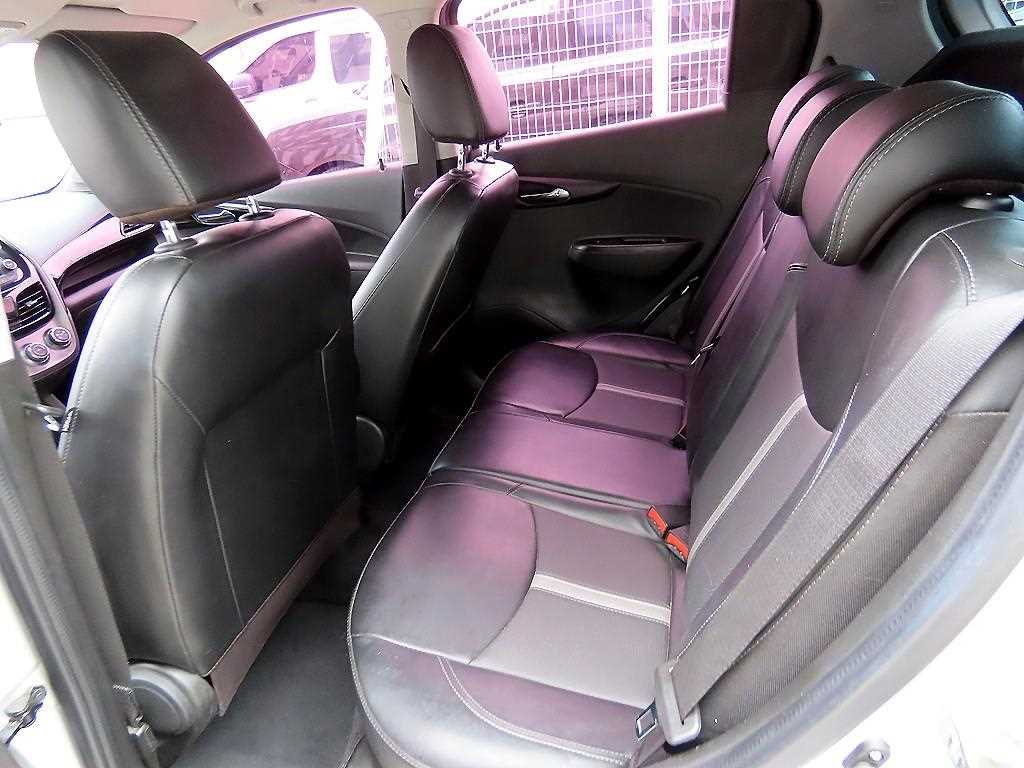 Chevrolet Spark Premier 7