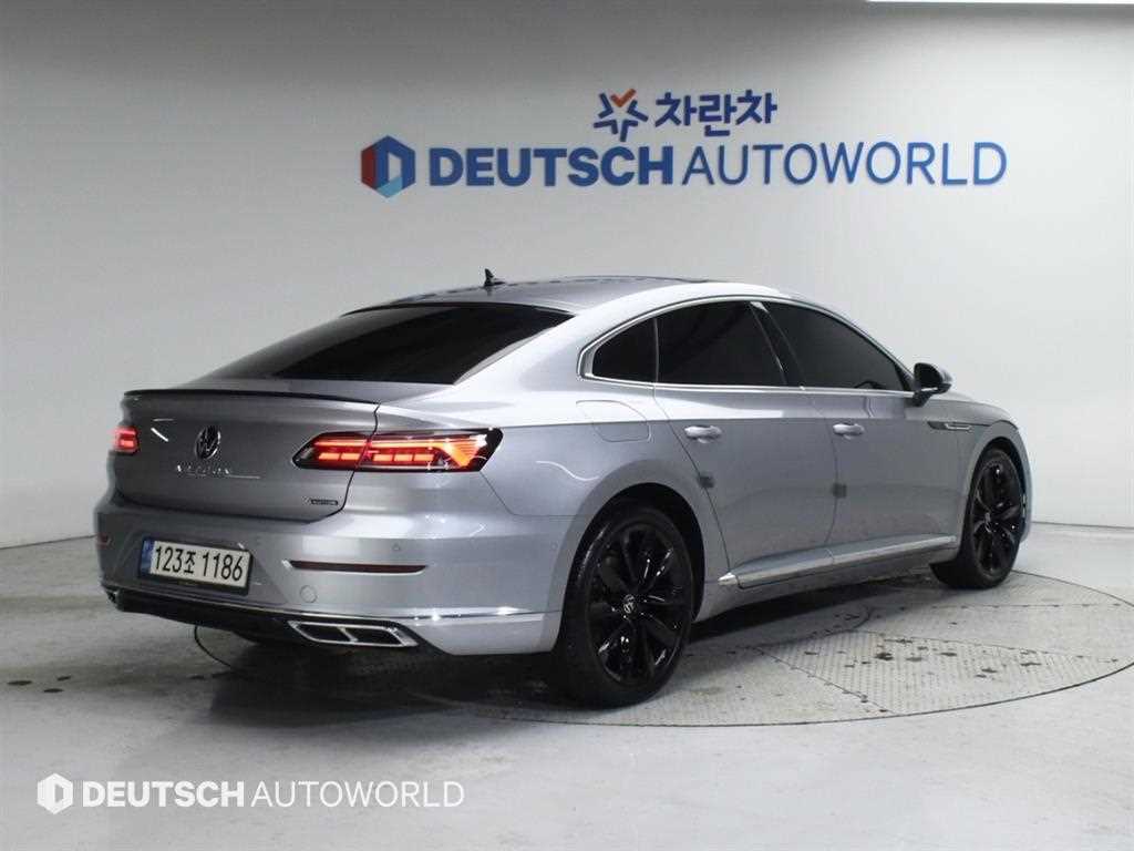 폭스바겐 아테온 2.0 TDI R-LINE 4모션 사진 2/20
