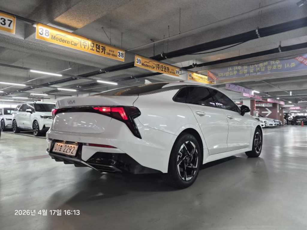 Kia K5 2.0 Prestige — фото 5