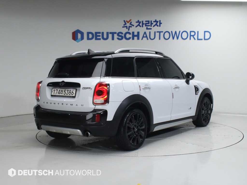 MINI 컨트리맨 2.0 S ALL4 사진 2/20