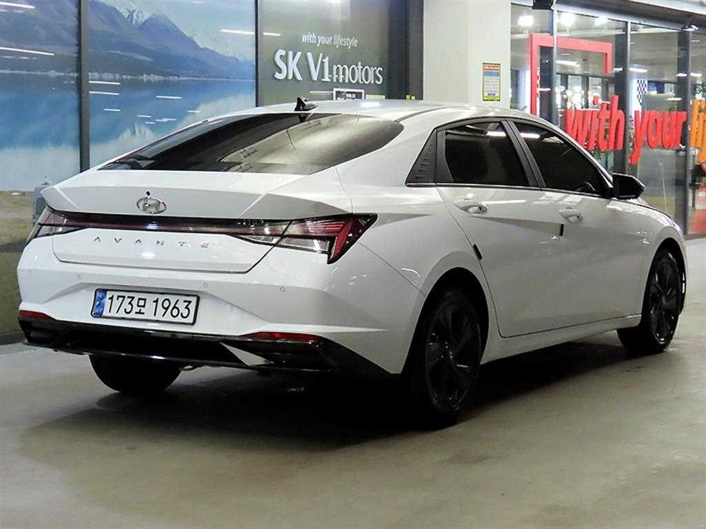 Hyundai Avante 1.6 Inspiration — фото 4