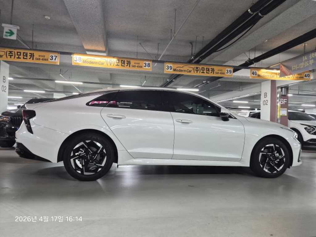 Kia K5 2.0 Prestige — фото 2