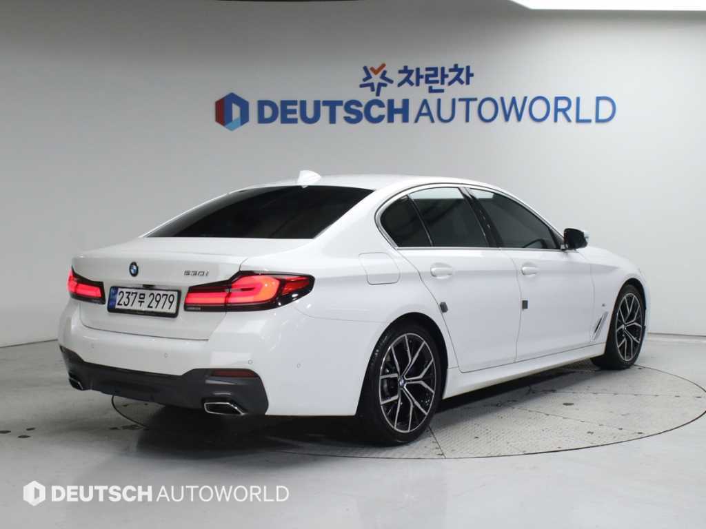 BMW 5시리즈 530i M 스포츠 사진 2/20