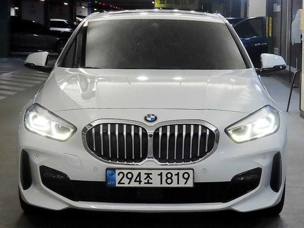 BMW 1시리즈 120i M 스포츠 사진 2/20
