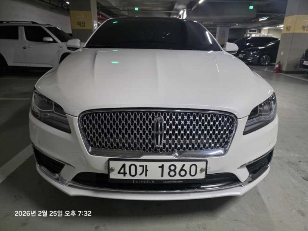 Lincoln MKZ Hybrid Reserve