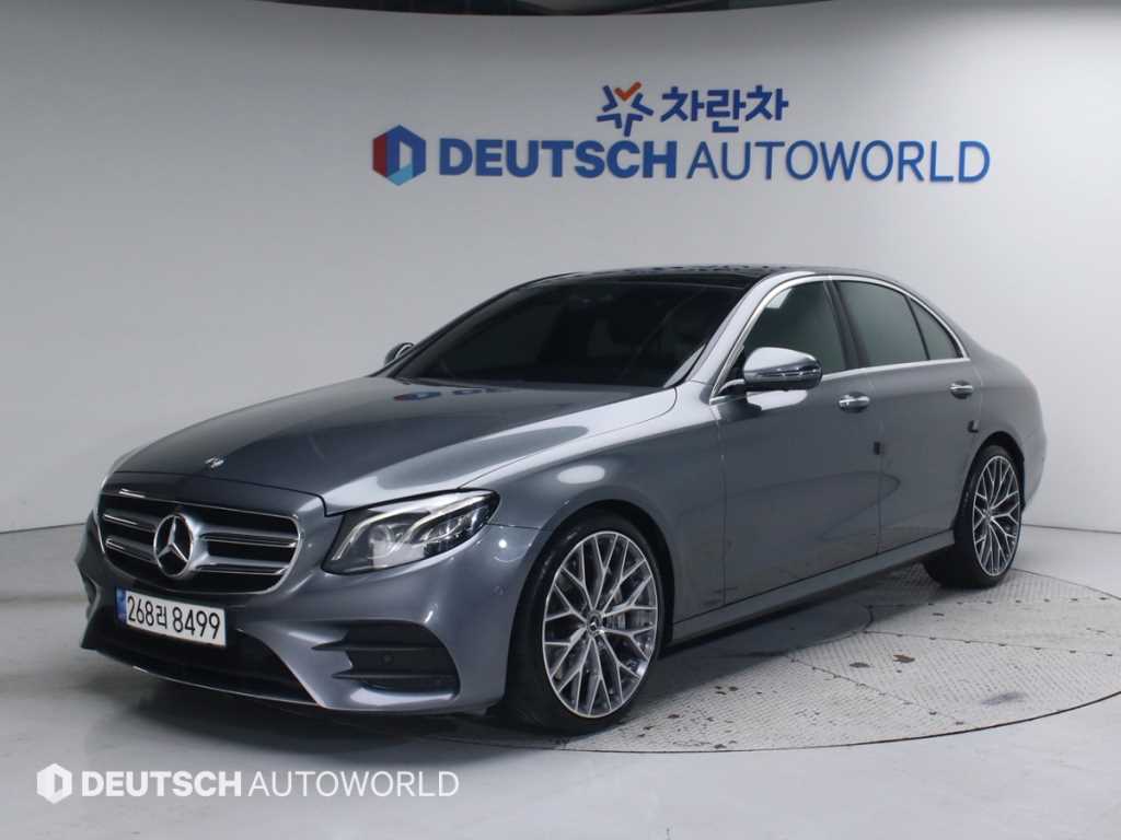 E-클래스 W213 E300 4MATIC AMG LINE 2017년식