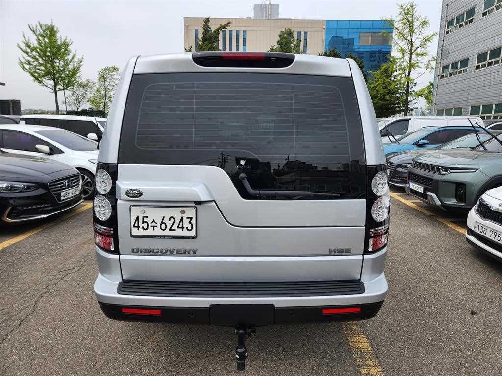 Land Rover Discovery 3.0 SDV6 SE 5