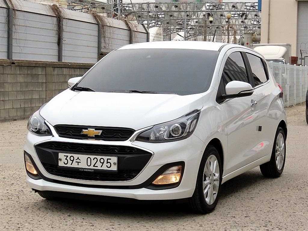 더뉴스파크 LT 2019년식