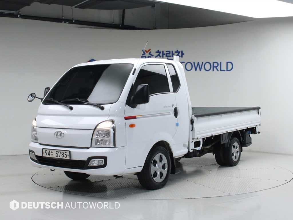 Hyundai Porter 1.0 Ton/ Super Cab/ Long Wheelbase/ CRDi Smart