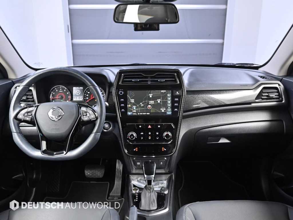 KG Mobility (Ssangyong) Tivoli 2WD Gasoline 1.5 V3 8