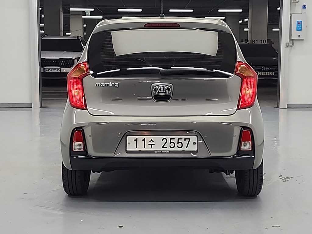 Kia Morning Deluxe 4