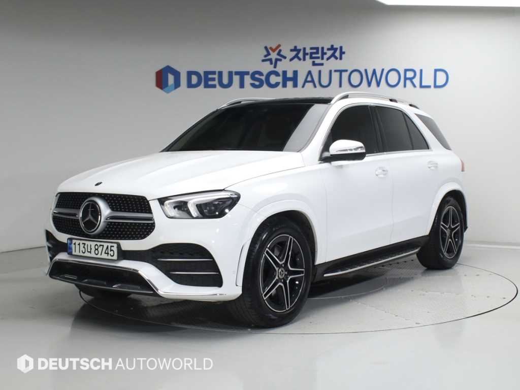 Mercedes-Benz GLE-Class GLE450 4MATIC 2