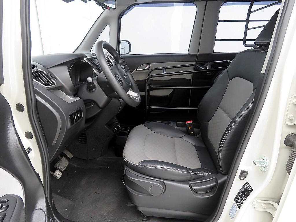 Kia Ray Van Prestige 7