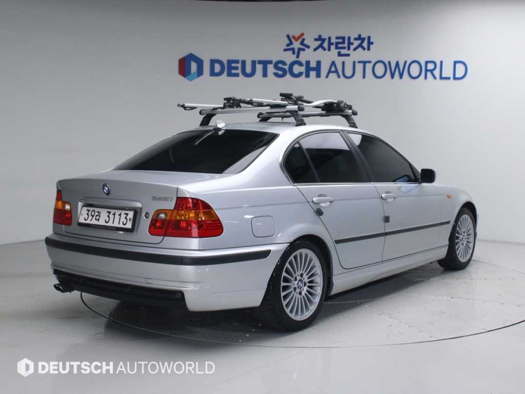 BMW 3시리즈 325I 세단 사진 2/20
