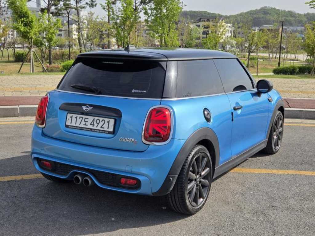 Mini Cooper Base Type 5