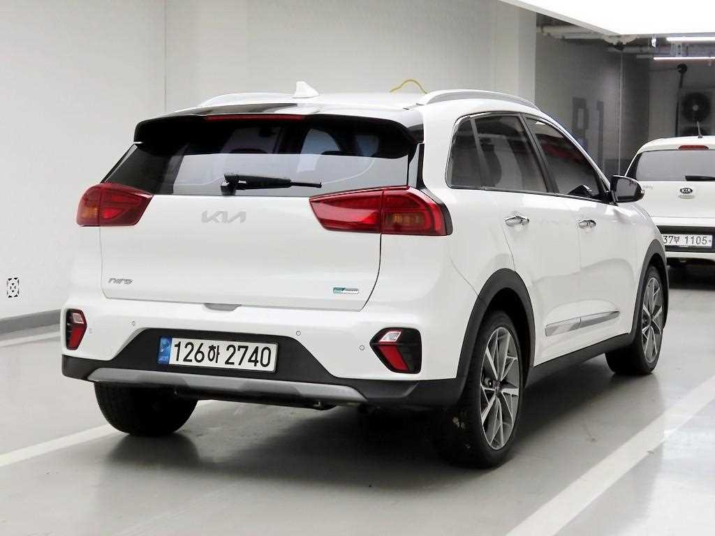 Kia Niro 1.6 HEV Signature 5