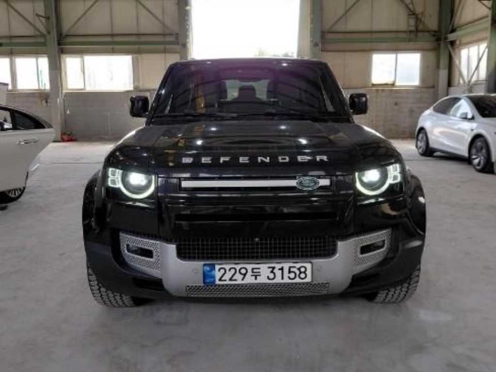 Land Rover Defender 90 D250 SE