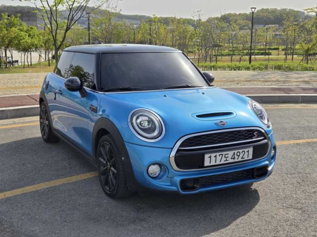 Mini Cooper Base Type 4