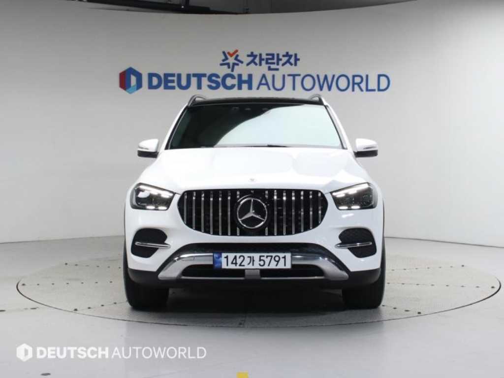 Mercedes-Benz GLE-Class GLE300d 4MATIC 4