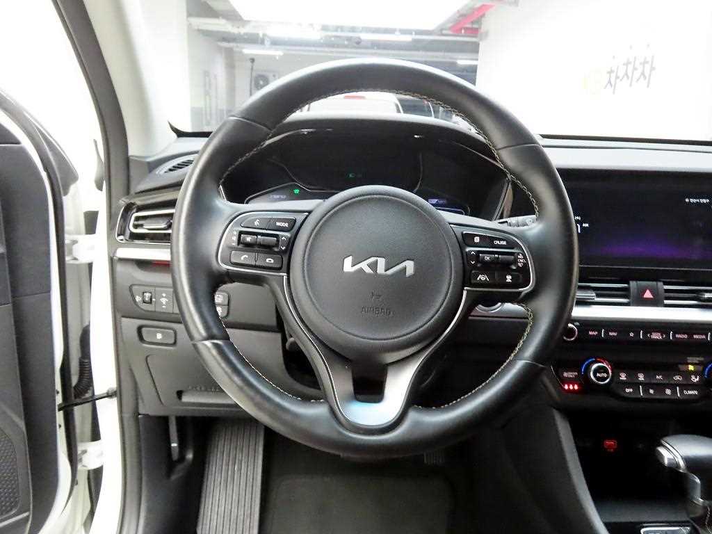 Kia Niro 1.6 HEV Signature 7