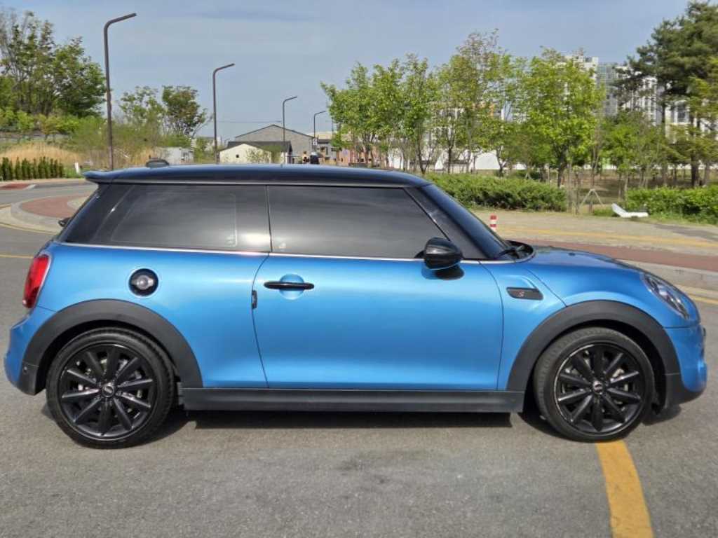 Mini Cooper Base Type 8