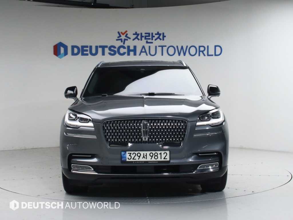Lincoln Aviator 3.0 Reserve AWD 4