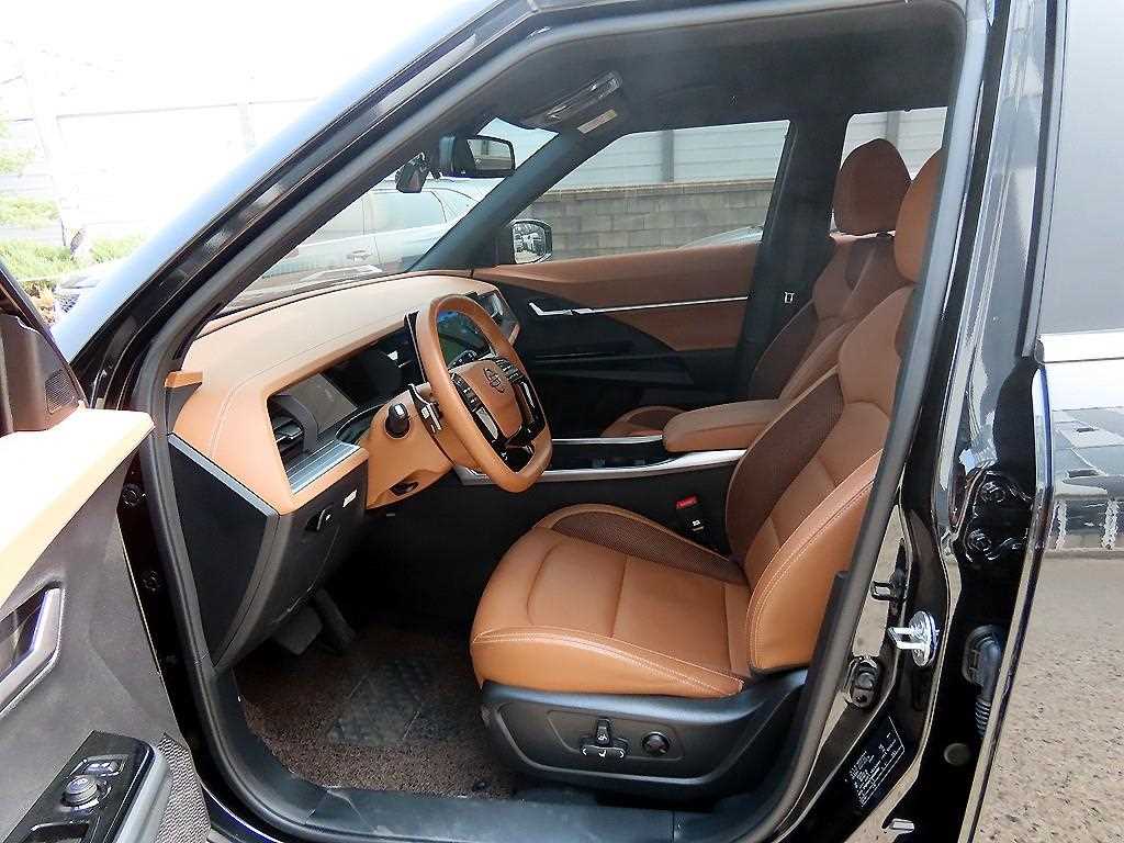 KG Mobility (Ssangyong) Torres 1.5 GDI-T 2WD T7 6