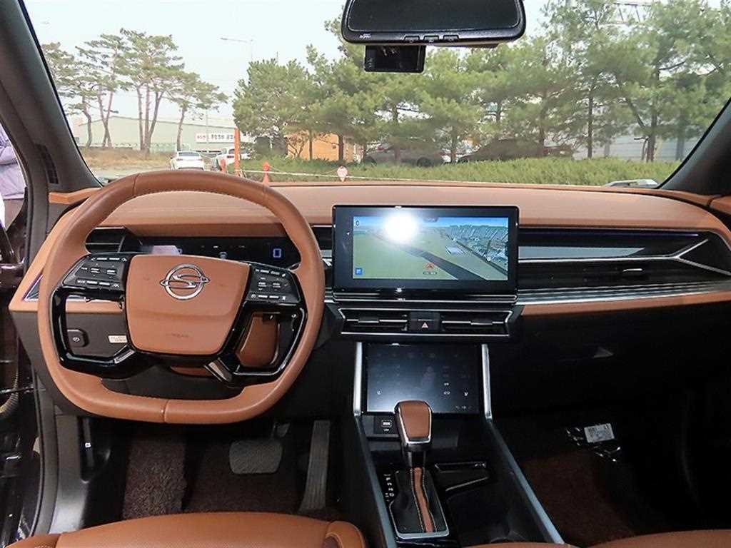 KG Mobility (Ssangyong) Torres 1.5 GDI-T 2WD T7 8