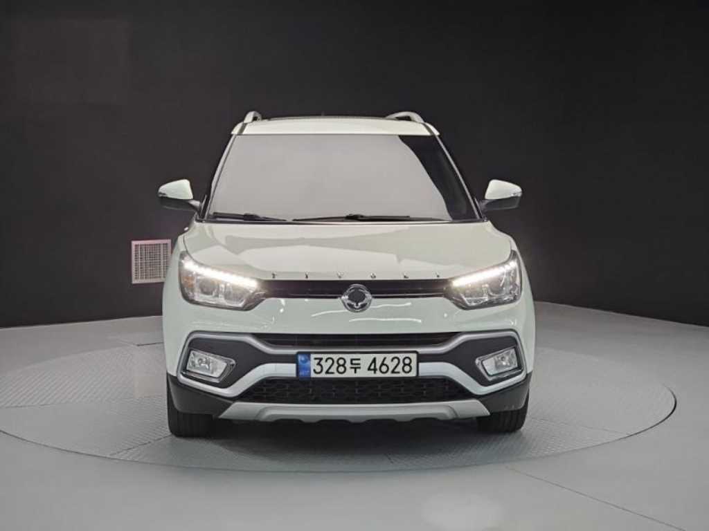 KGM 티볼리 4WD 디젤 1.6 RX 사진 2/20