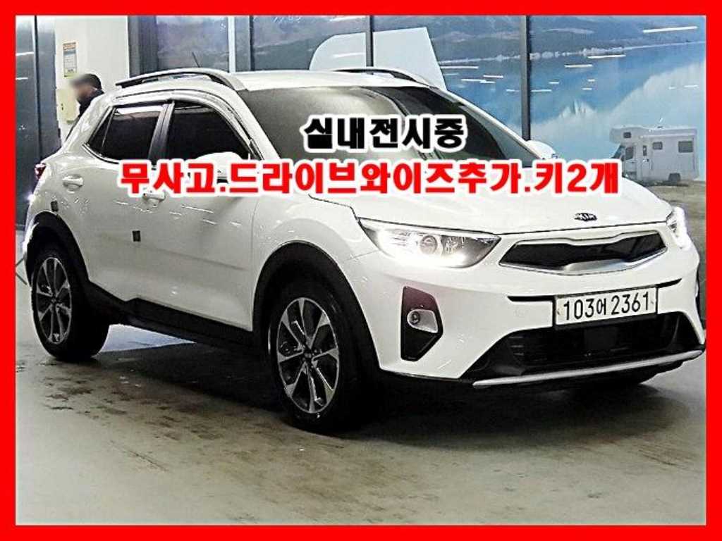 스토닉 가솔린 1.4 프레스티지 2018년식