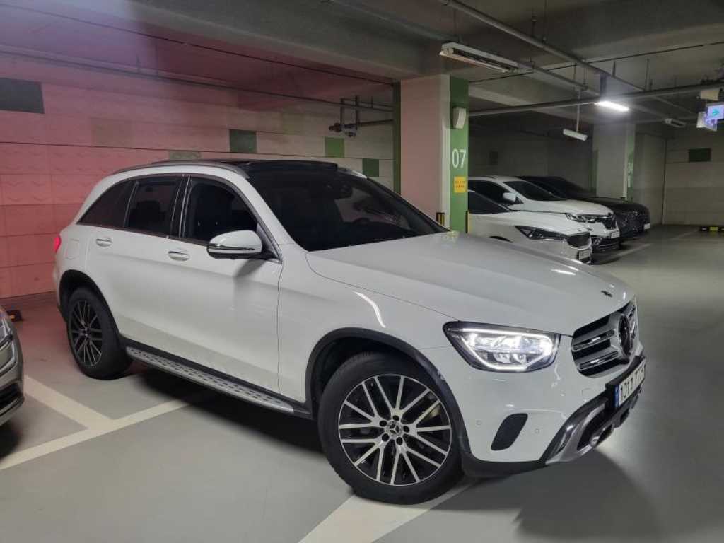 Mercedes-Benz GLC-Class GLC220d 4MATIC