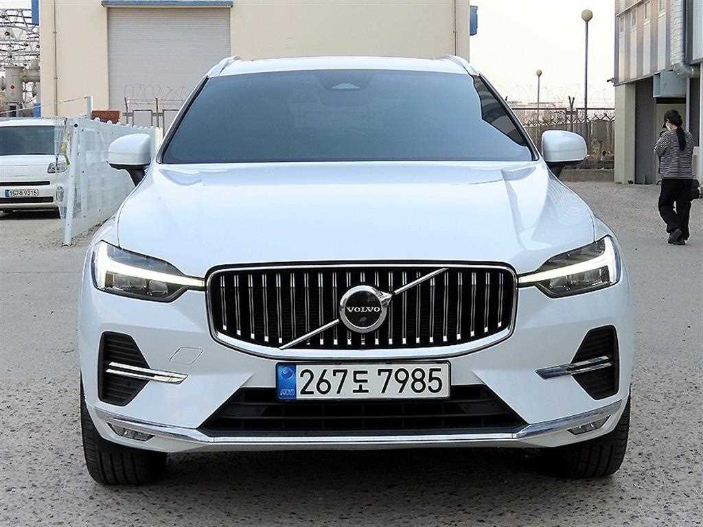 XC60(2세대) B5 AWD 인스크립션 2022년식